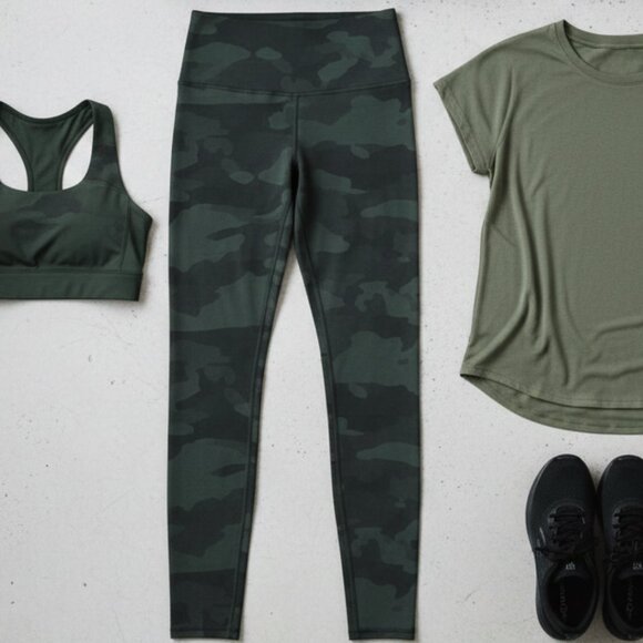 ALO Yoga Pants - Alo Yoga Hunter Camo High-Waist Vapor Leggings